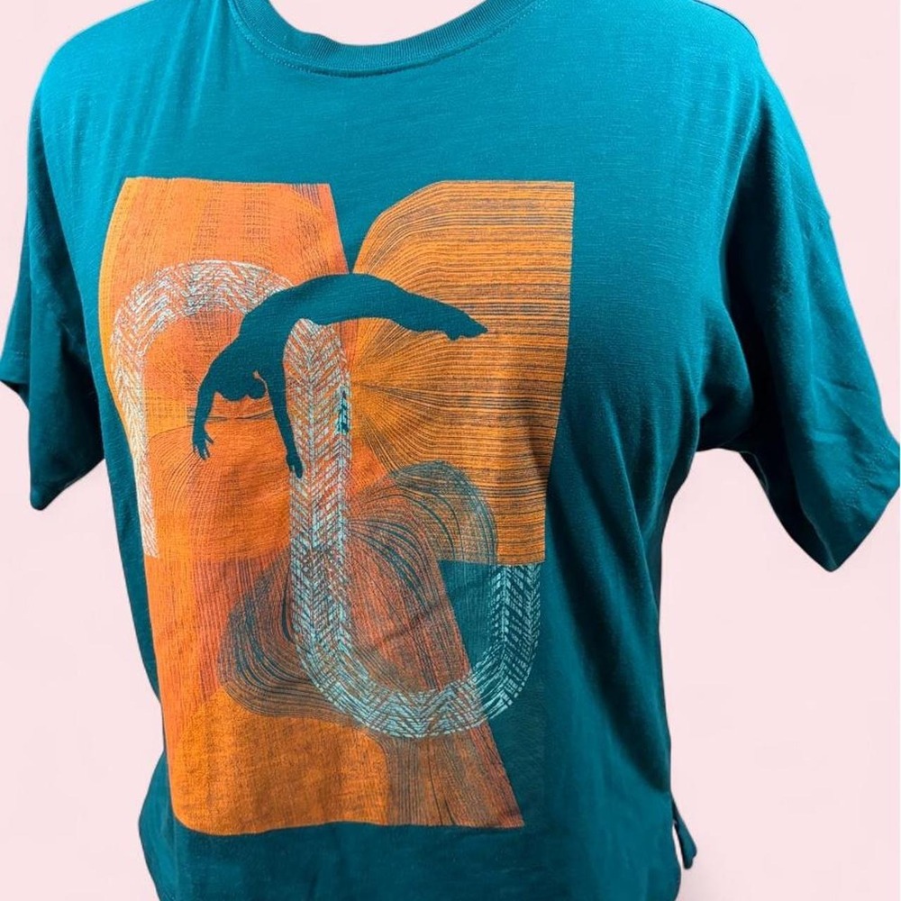 Brooklyn Dolly Teal Graphic T-Shirt Womens Medium Orange Abstract Diver Artsy